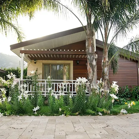 Hera Hotel 3*