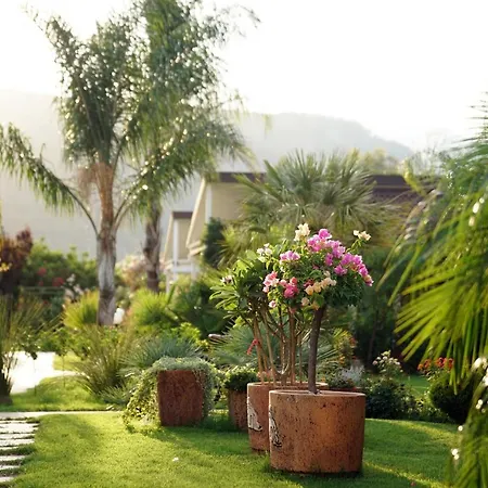 Hera Hotel