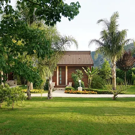 Hera Hotel 3*